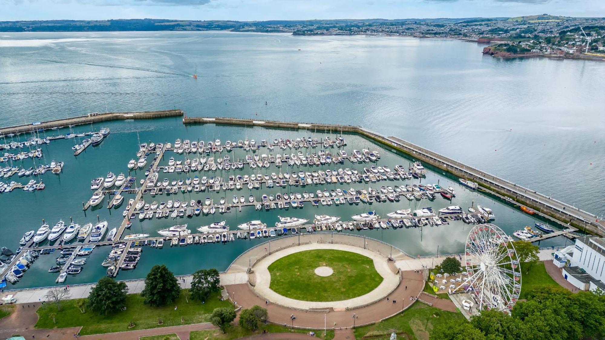 Sovereign House - Close To Harbour With Parking Torquay Extérieur photo