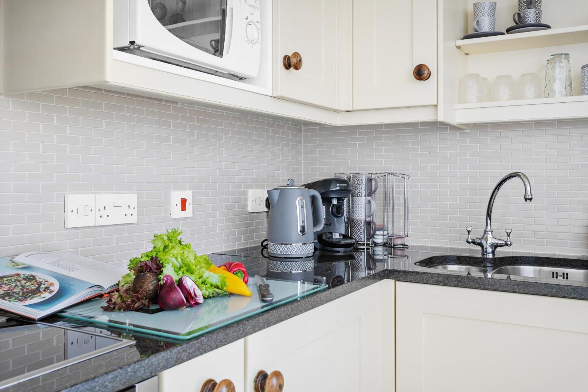 Sovereign House - Close To Harbour With Parking Torquay Extérieur photo